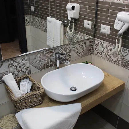 ゲストハウス Vacanze Al Duomo 4*